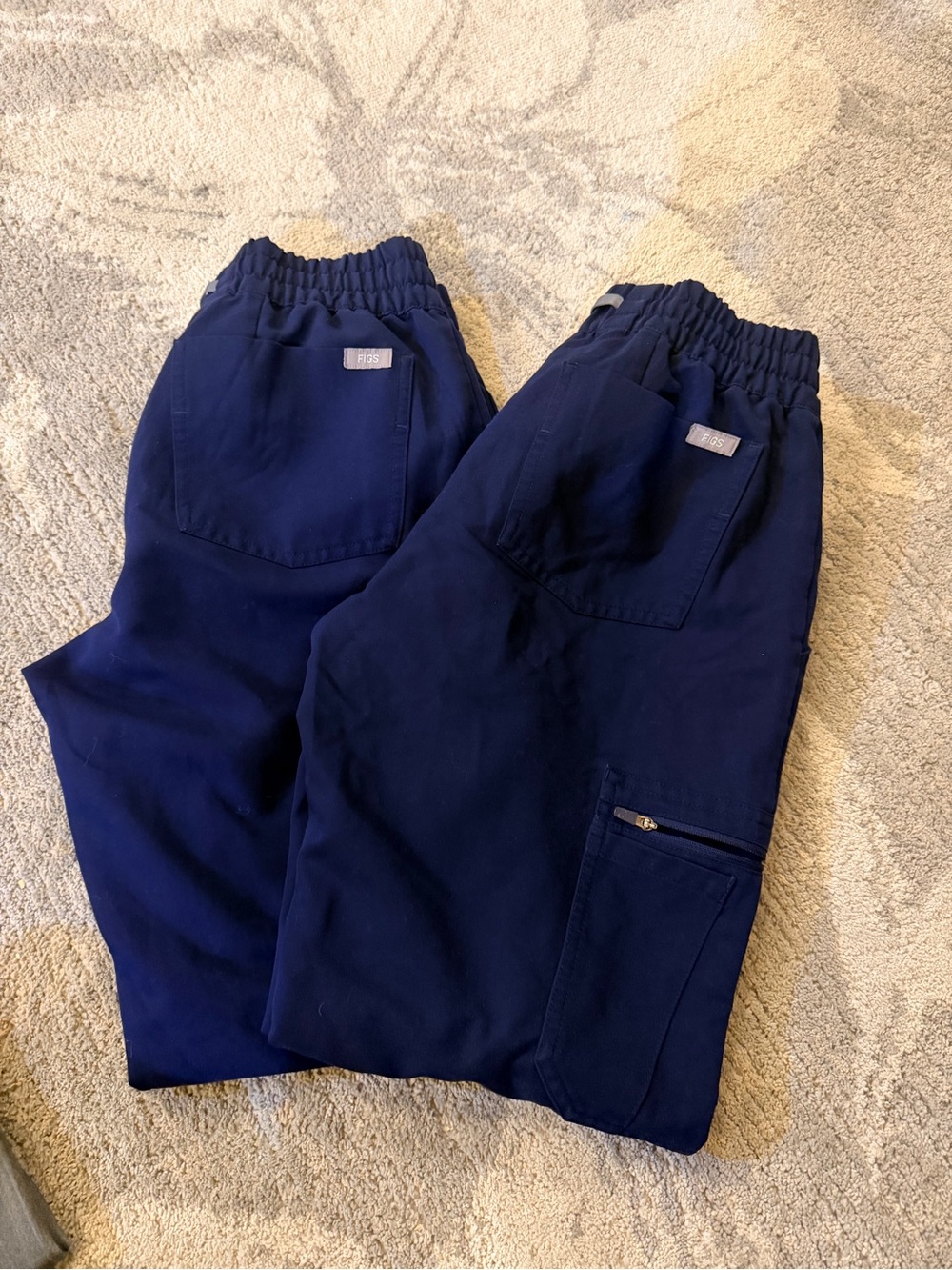 Figs 2 Zamora Joggers Navy XS. OPEN TO OFFERS!